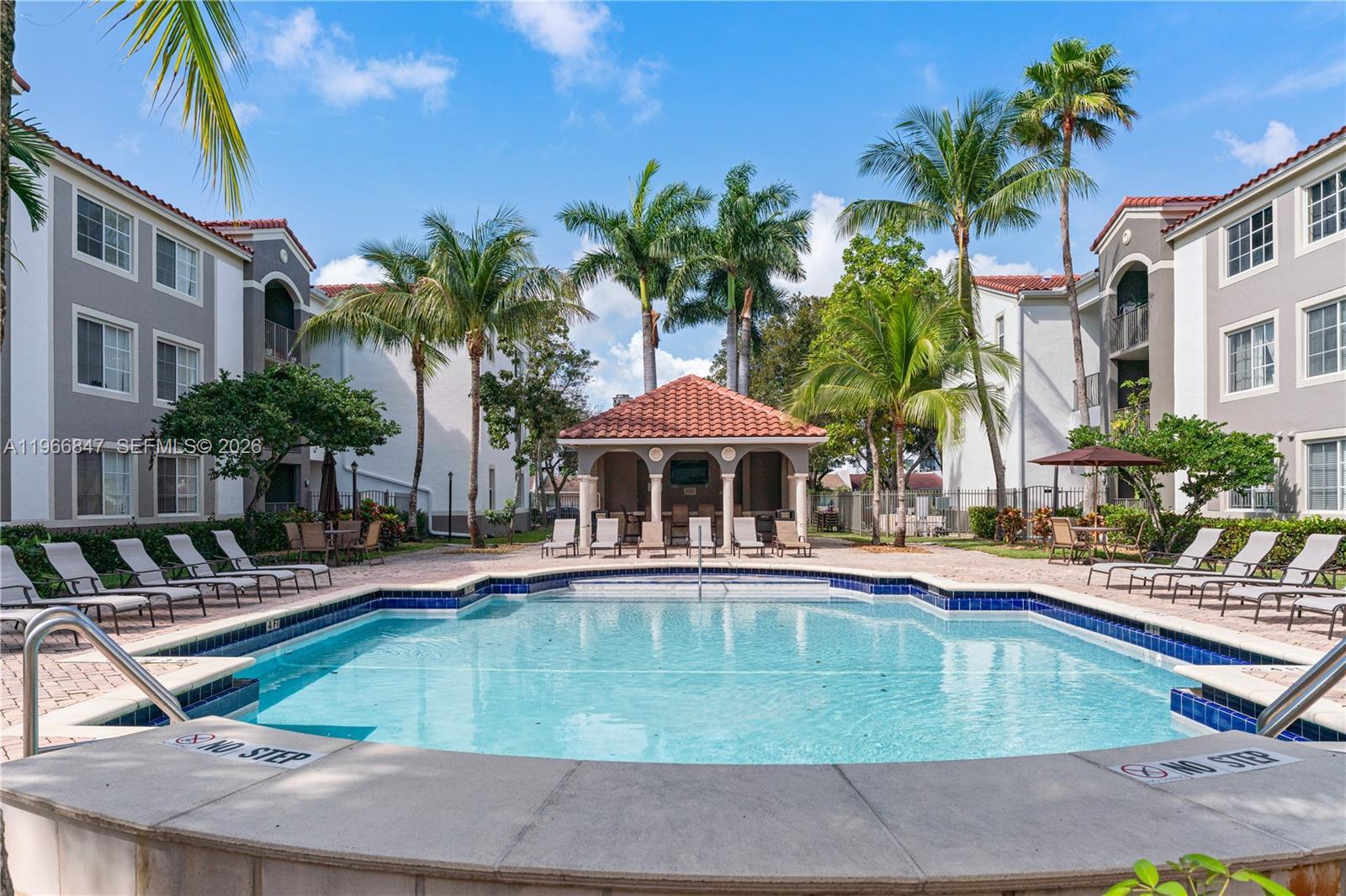 6851 SW 44th St # 307, Miami FL 33155