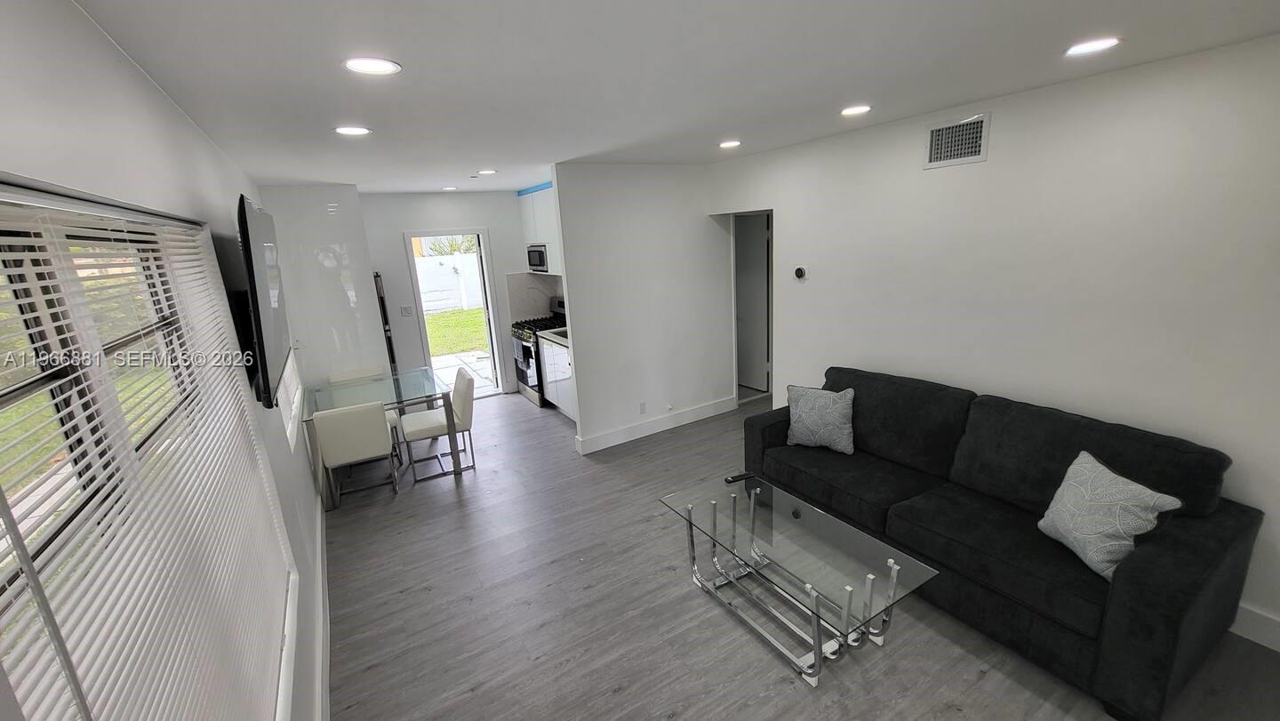 821 NE 6th St # 1, Hallandale Beach FL 33009 photo 4