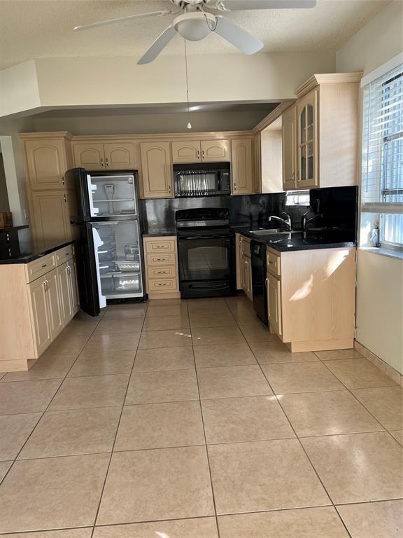 3210 Sheridan Lane, Hollywood FL 33021 photo 3