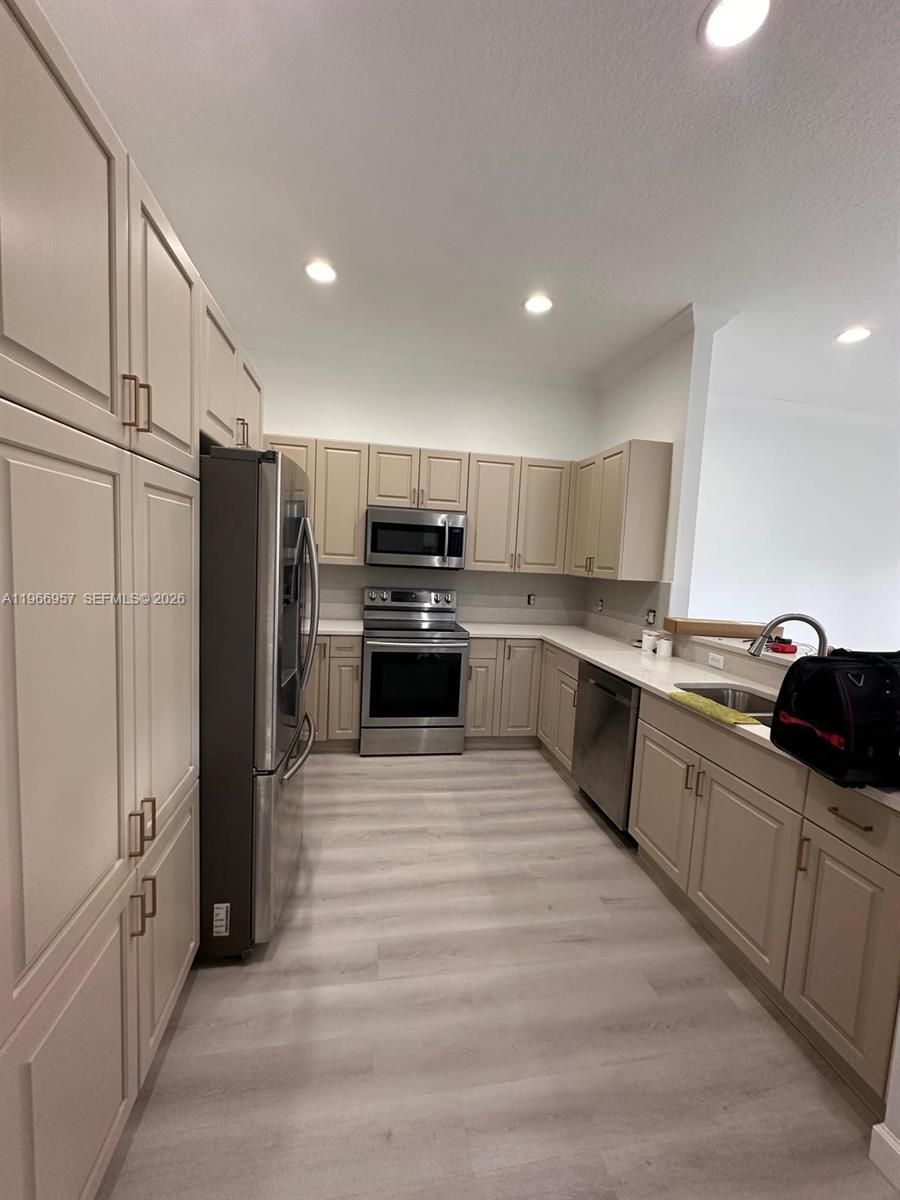 2704 Treasure Cove Cir, Dania Beach FL 33312 photo 2