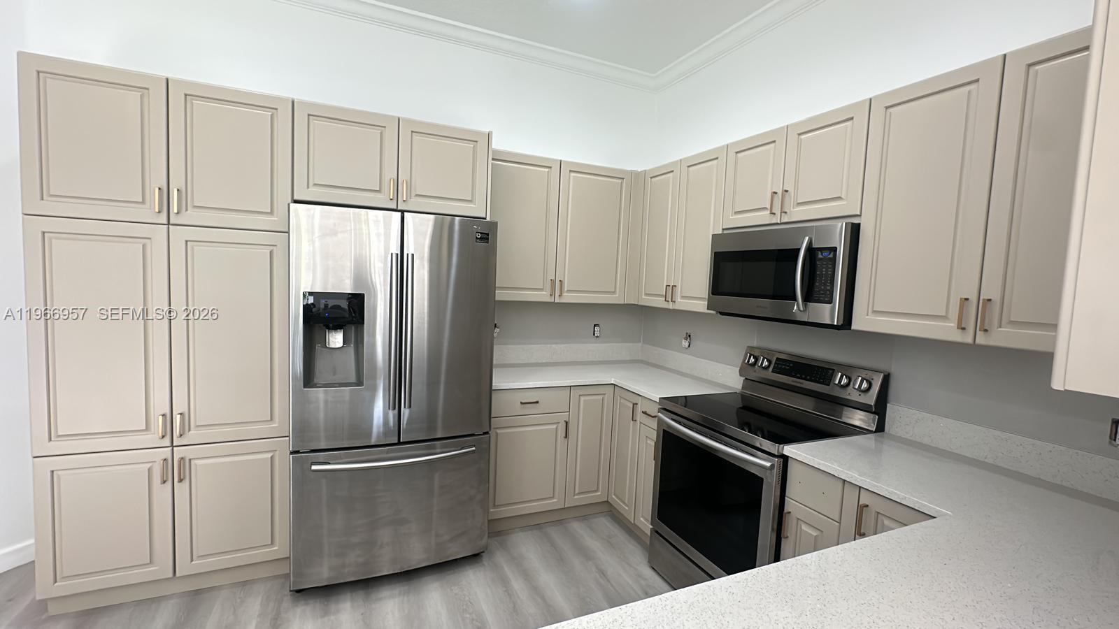 2704 Treasure Cove Cir, Dania Beach FL 33312 photo 3