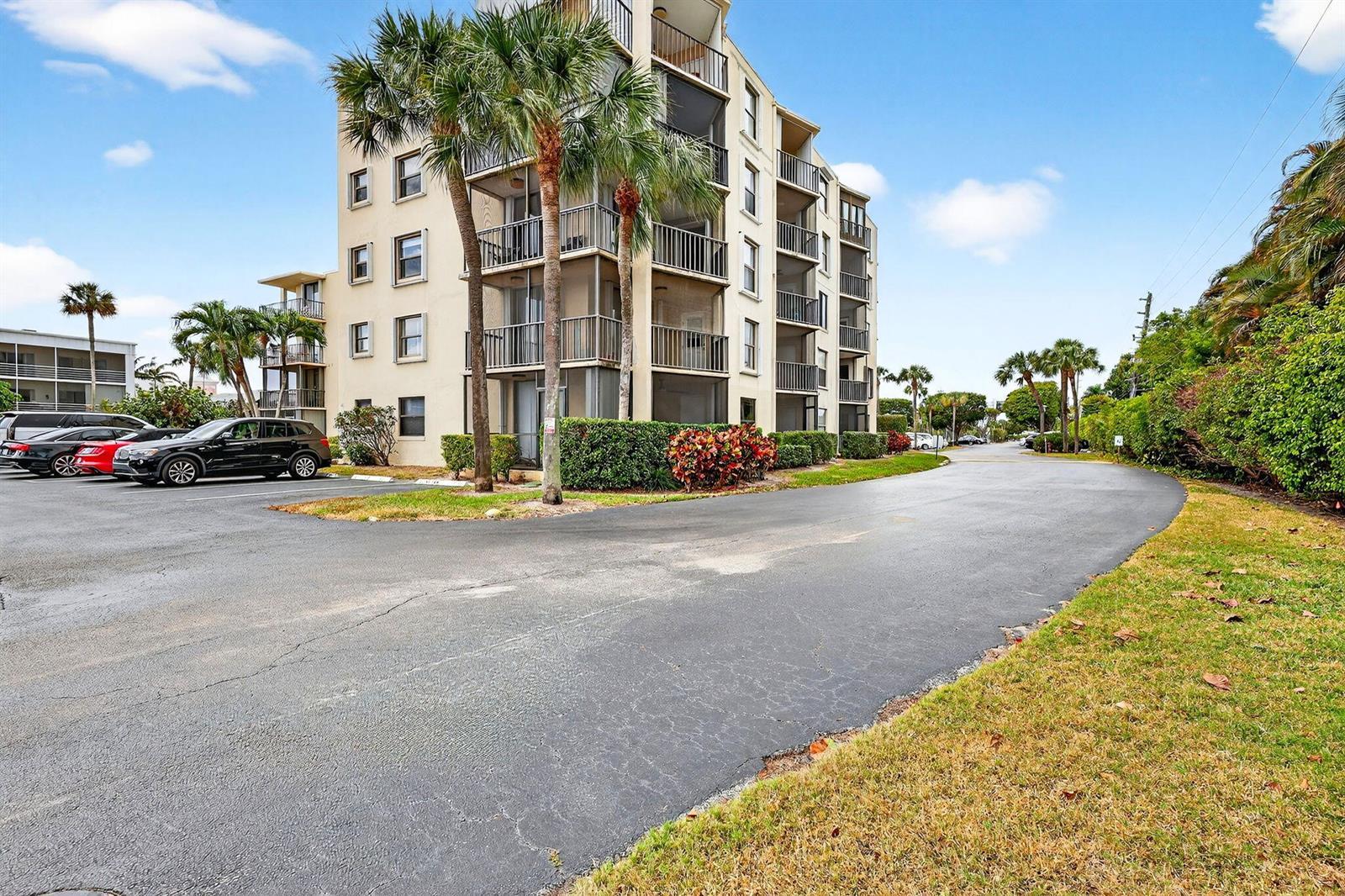 890 N Federal Highway # 403, Lantana FL 33462 photo 3