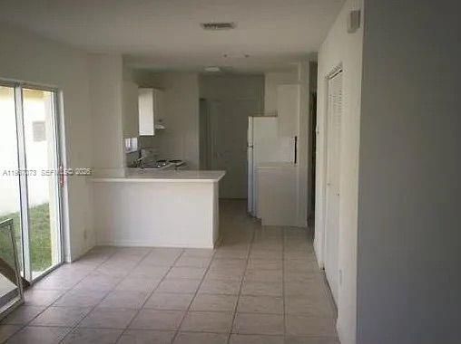 937 SW 8th Pl, Florida City FL 33034 photo 2