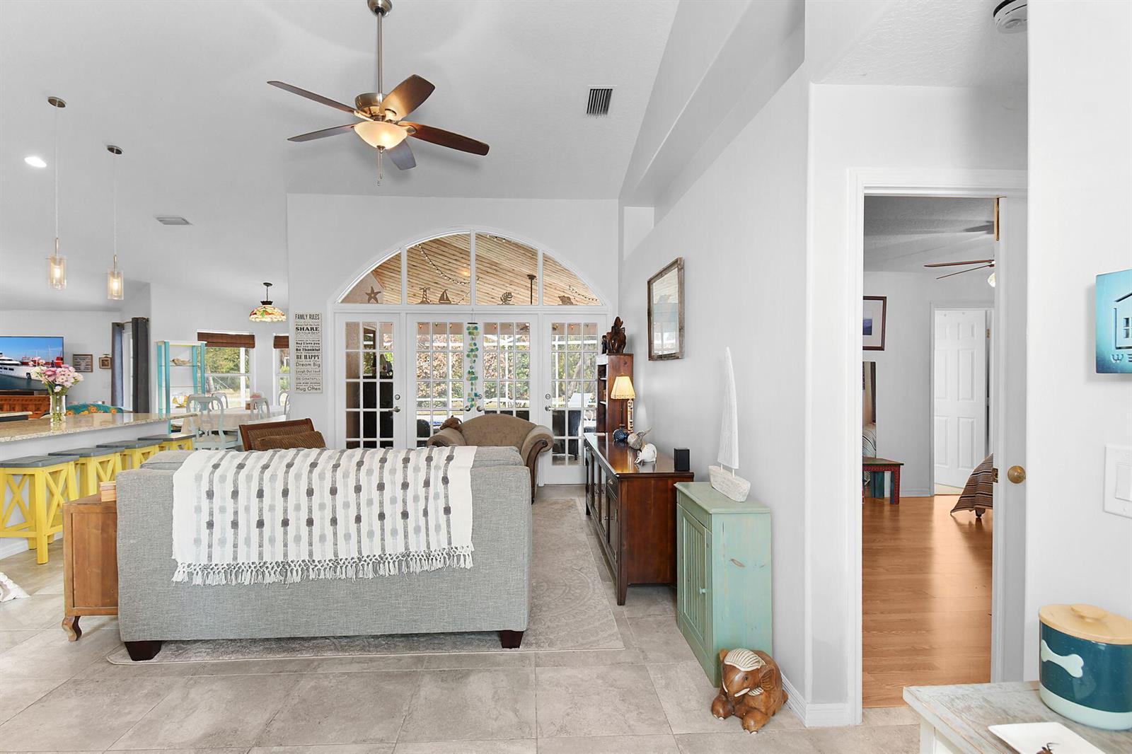 409 SW Sycamore Cove, Port St. Lucie FL 34986 photo 5