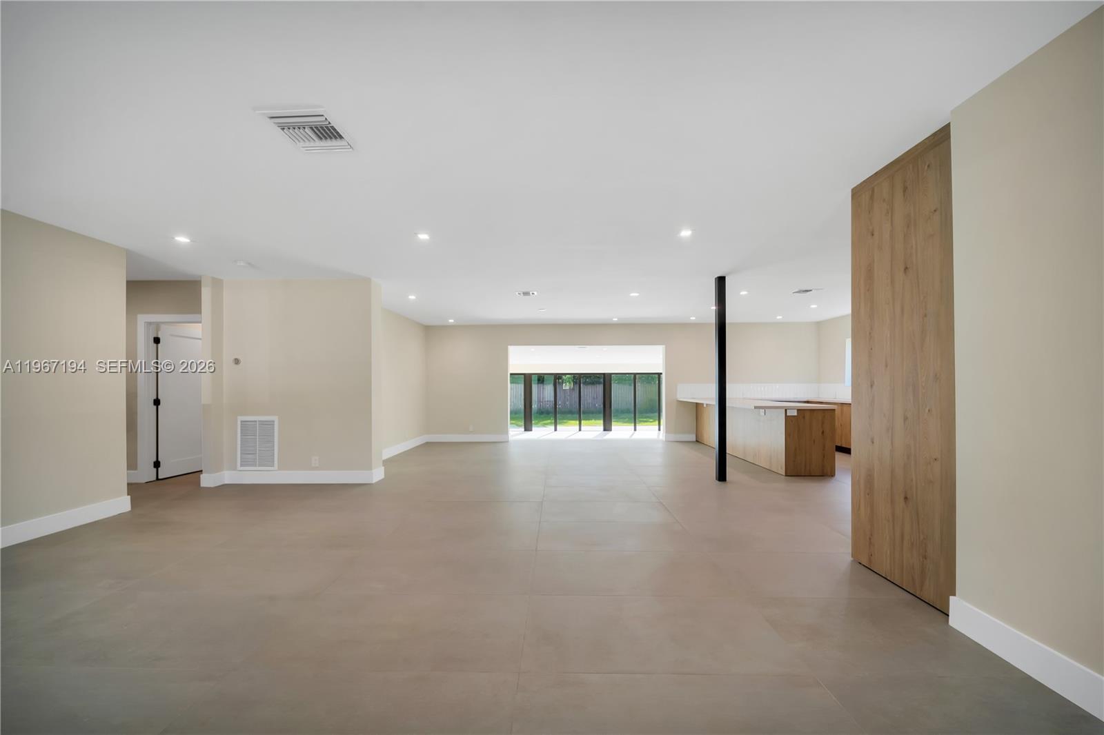 910 W 47th Ct, Miami Beach FL 33140 photo 5
