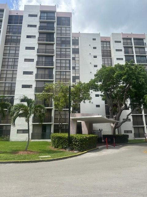 17021 N Bay Rd # 904, Sunny Isles Beach FL 33160 photo 2