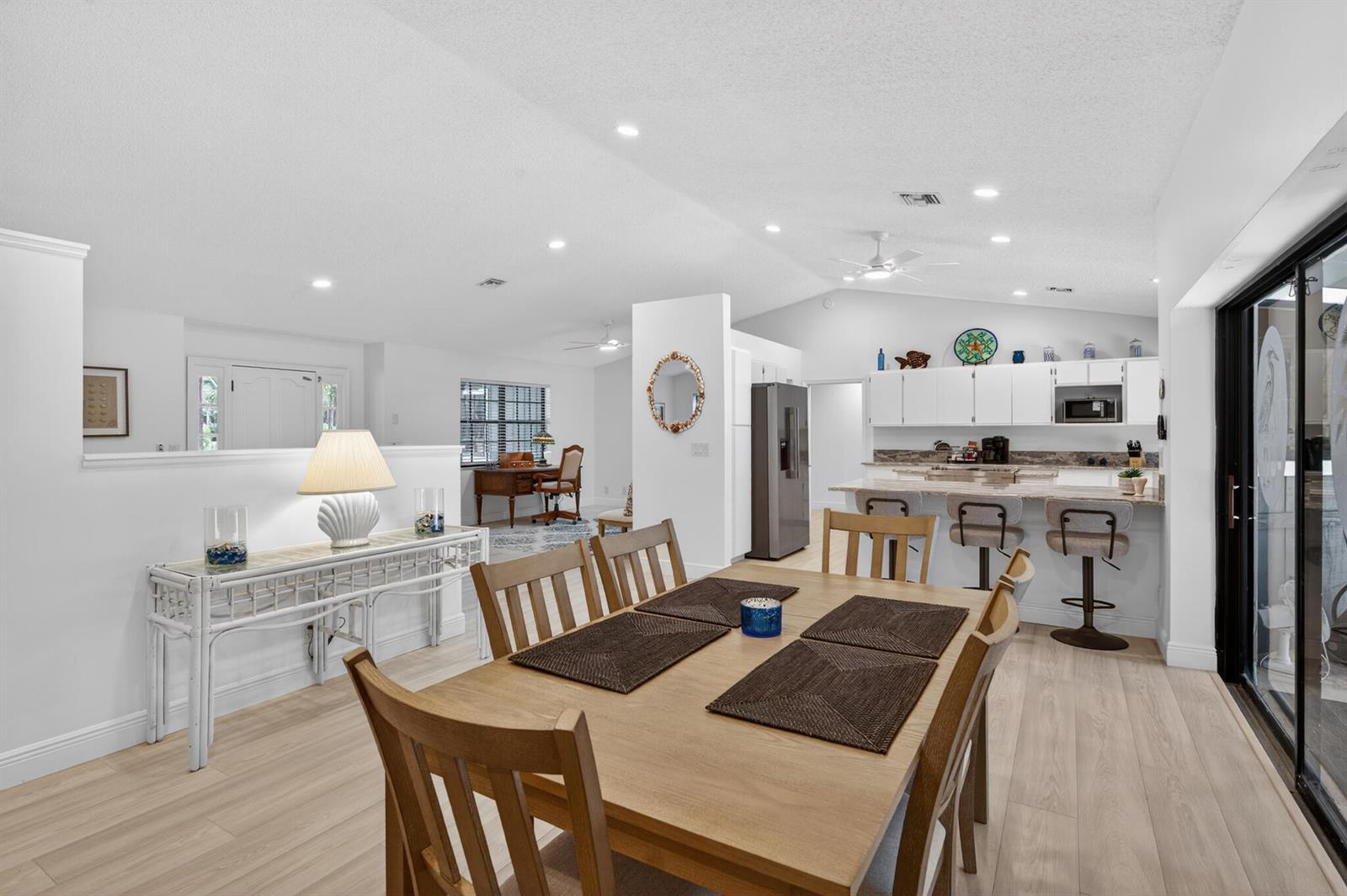 8166 N 155th Place, Palm Beach Gardens FL 33418 photo 3