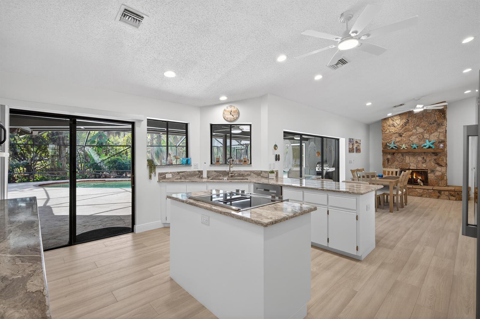 8166 N 155th Place, Palm Beach Gardens FL 33418