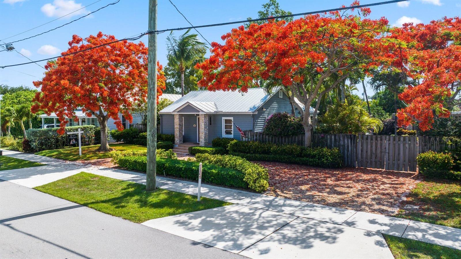 304 SE 4th Avenue, Delray Beach FL 33483 photo 2