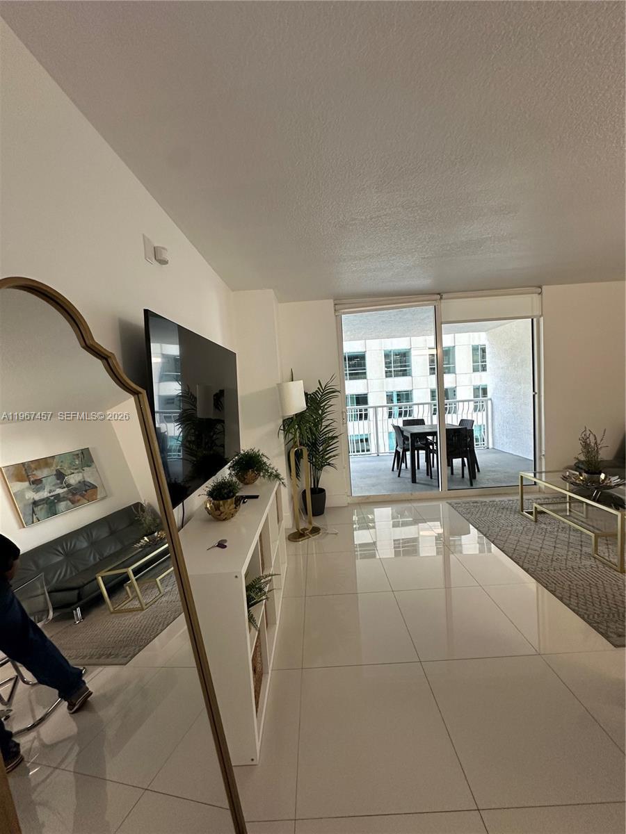 1200 Brickell Bay Dr # 1712, Miami FL 33131 photo 5