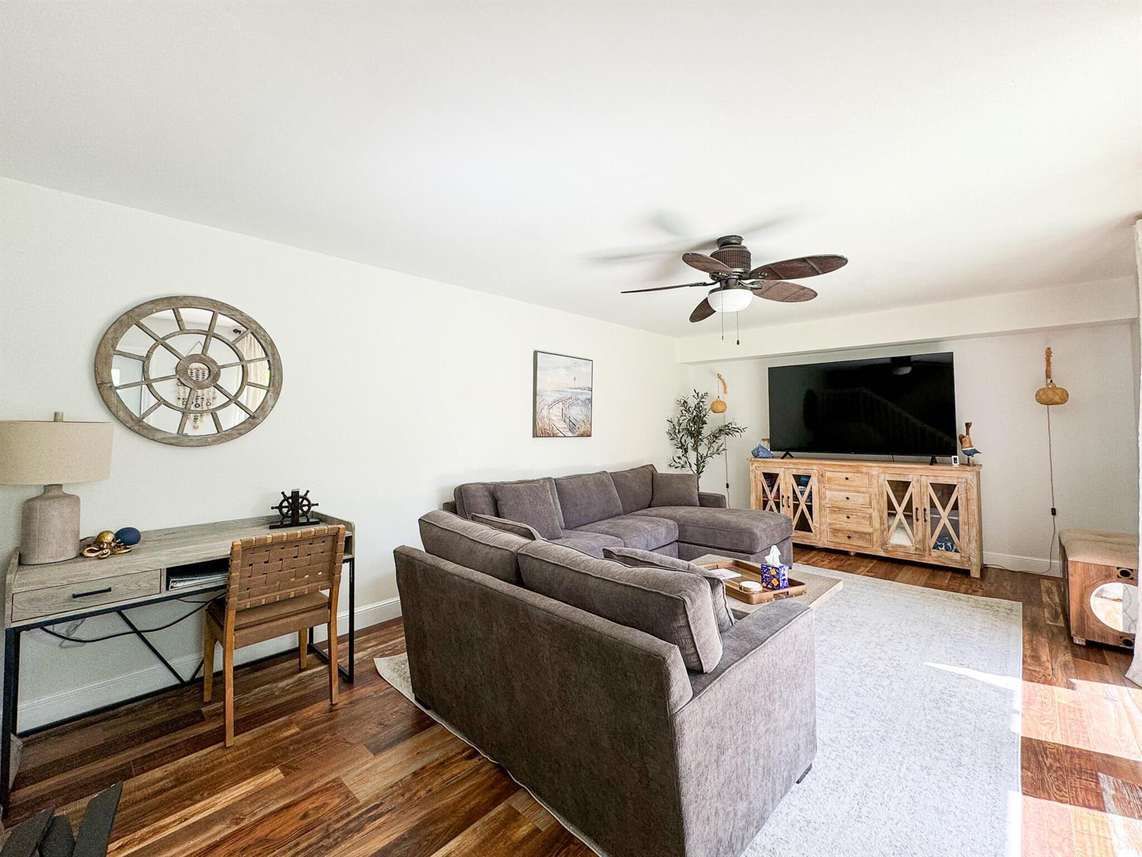 2821 28th Court, Jupiter FL 33477 photo 2
