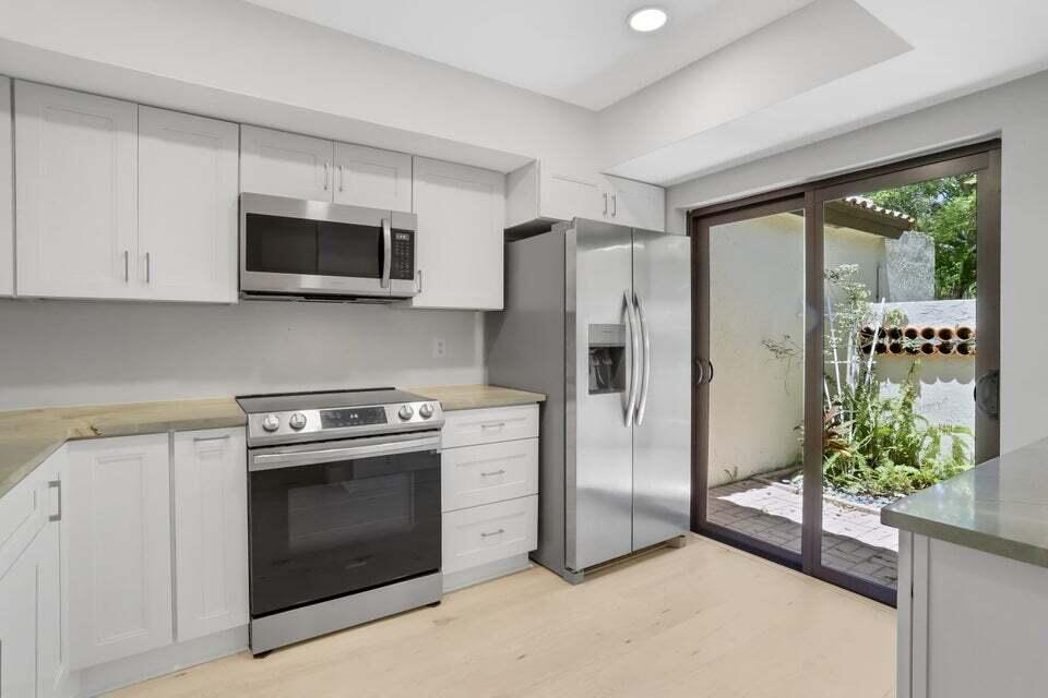 3113 Kingswood Terrace, Boca Raton FL 33431 photo 5