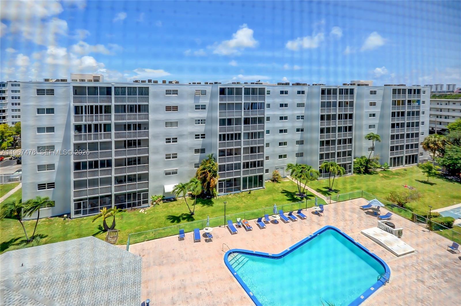 301 NE 14th Ave # 702, Hallandale Beach FL 33009 photo 5