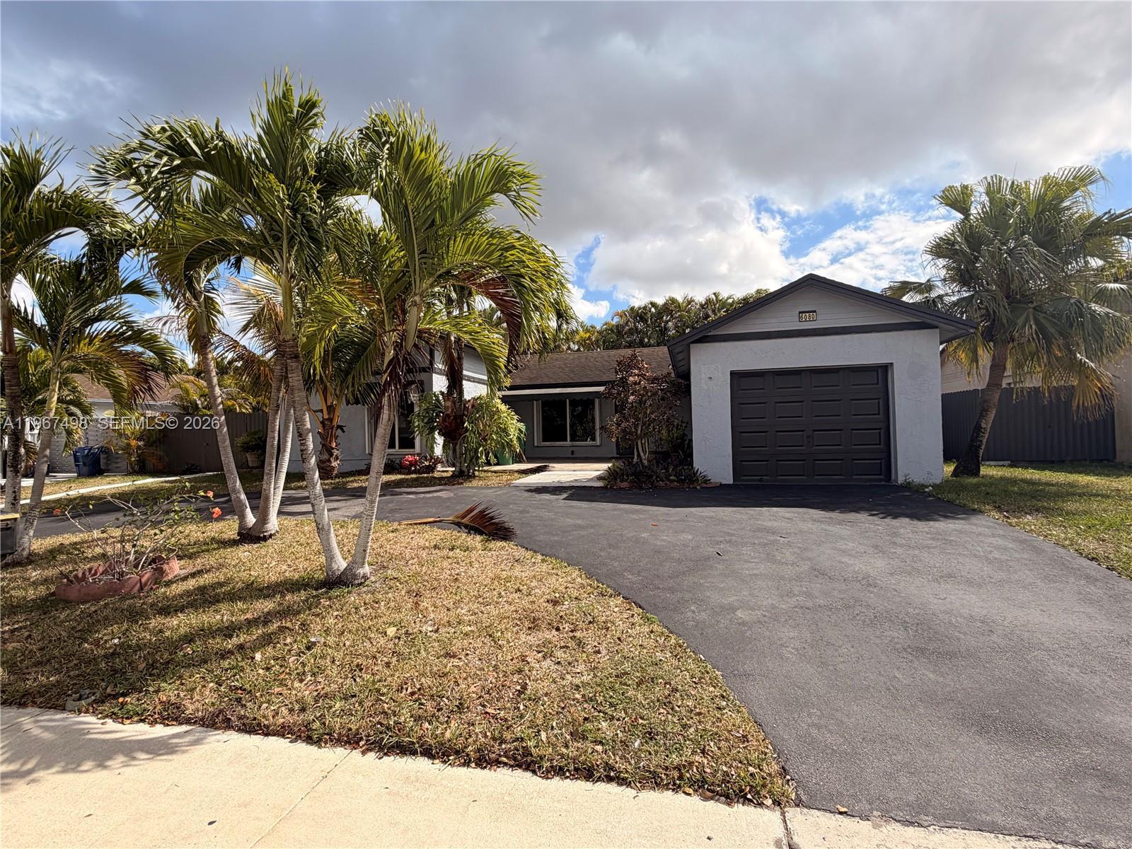 6080 NW 199th St, Hialeah FL 33015