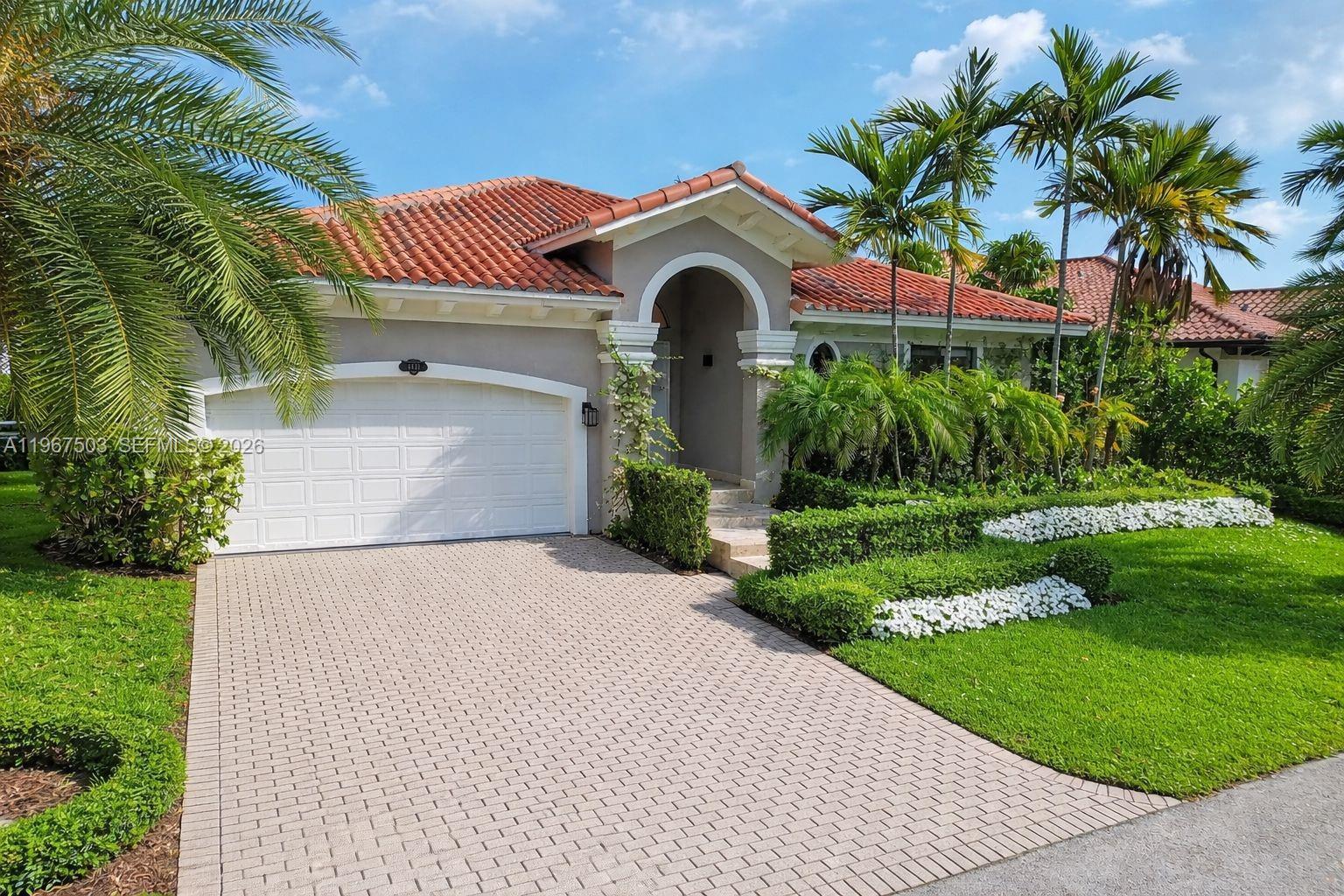 7733 SW 193rd St, Cutler Bay FL 33157 photo 2