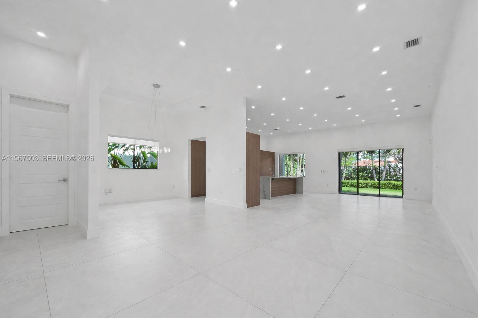 7733 SW 193rd St, Cutler Bay FL 33157 photo 4