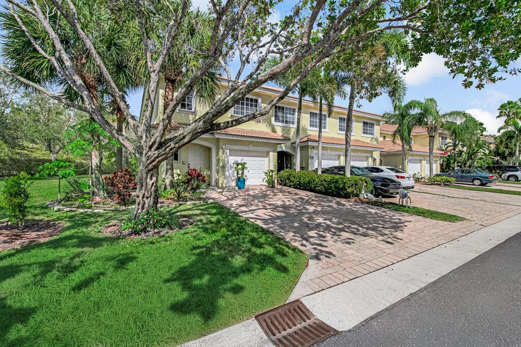 845 Imperial Lake Road, West Palm Beach FL 33413 photo 3