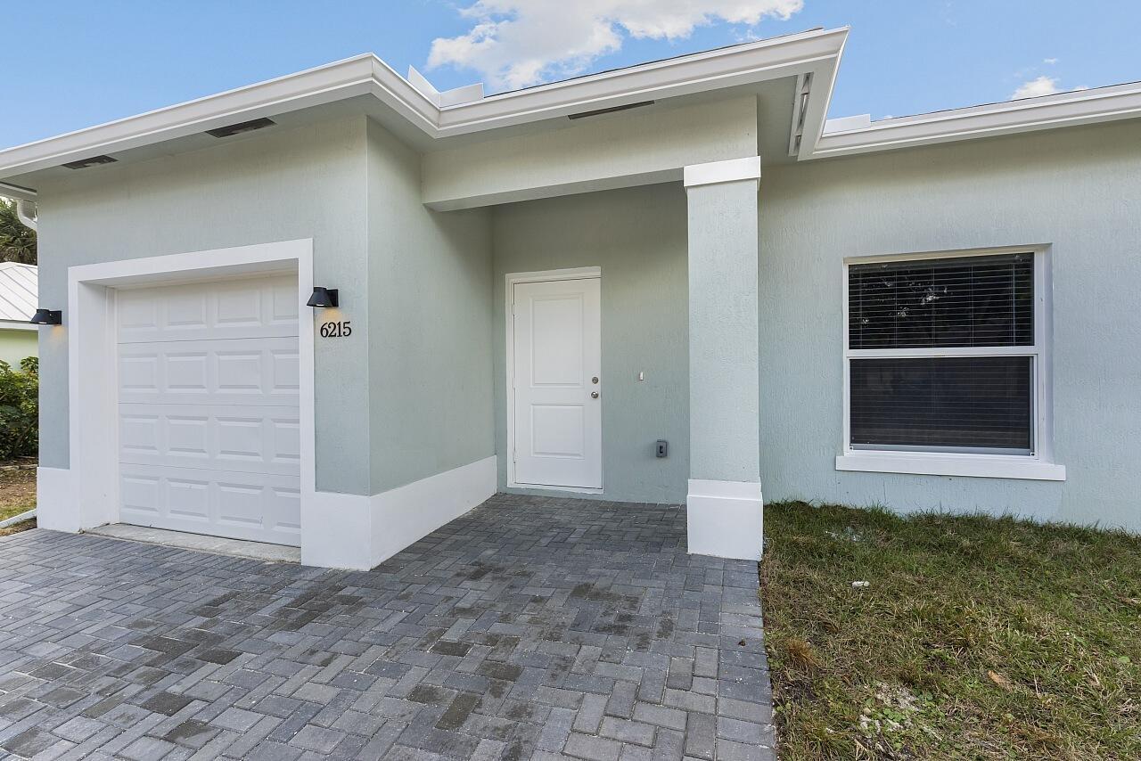 6215 4th Lane, Vero Beach FL 32968 photo 5