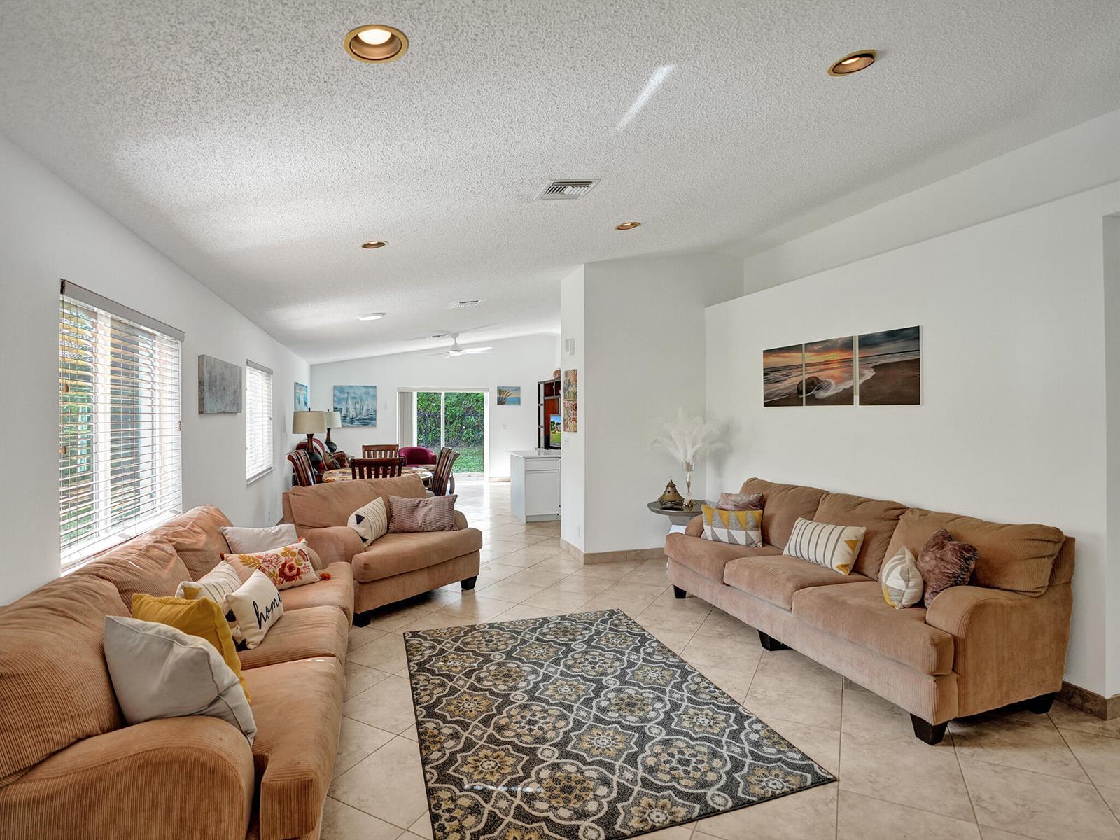 1245 SW 46th Way, Deerfield Beach FL 33442 photo 5
