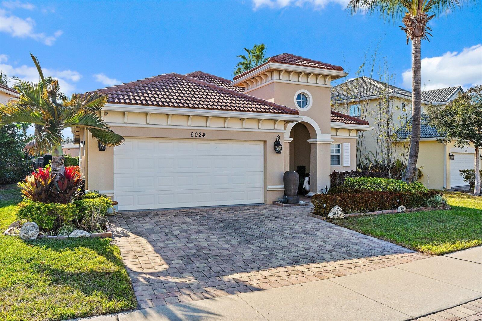 6024 SE Crooked Oak Avenue, Hobe Sound FL 33455