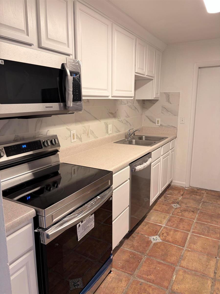 213 SE 9th Street, Delray Beach FL 33483 photo 4