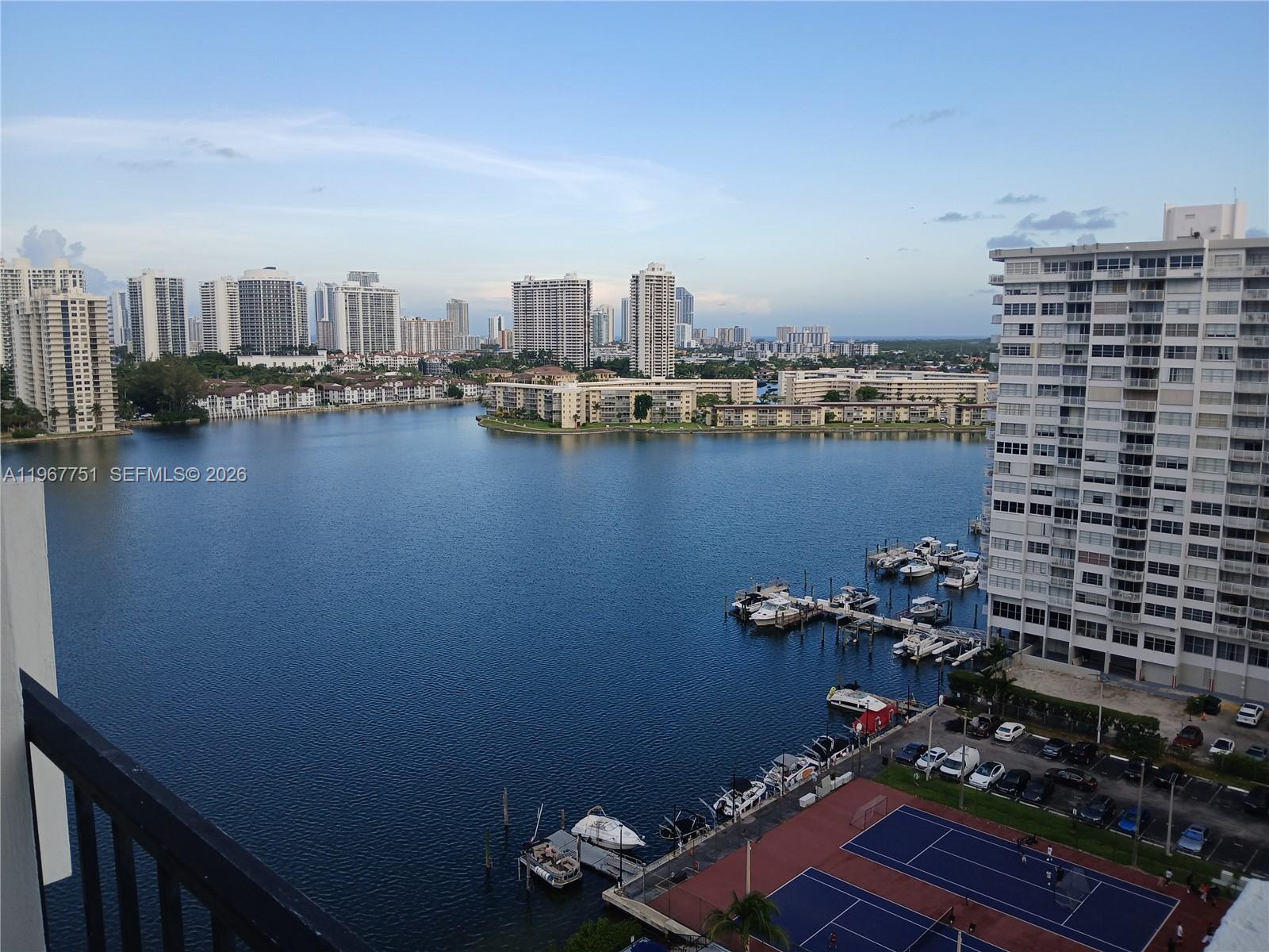 2780 NE 183rd St # 1708, Aventura FL 33160