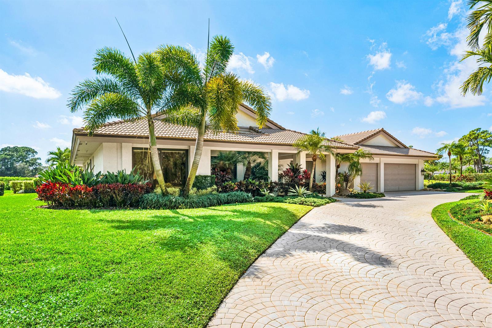5221 Estates Drive, Delray Beach FL 33445 photo 2