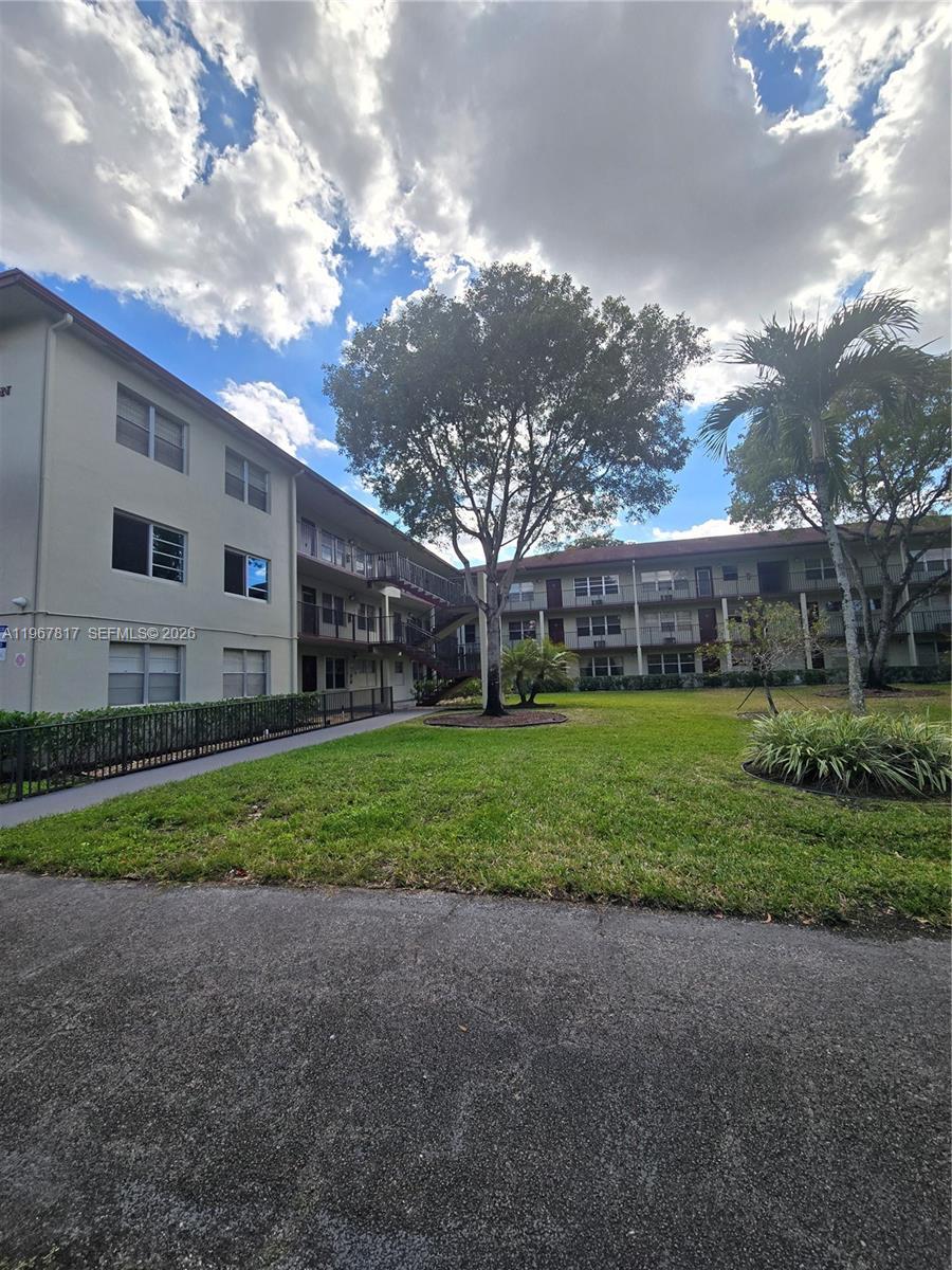 13500 SW 1st St # 202U, Pembroke Pines FL 33027