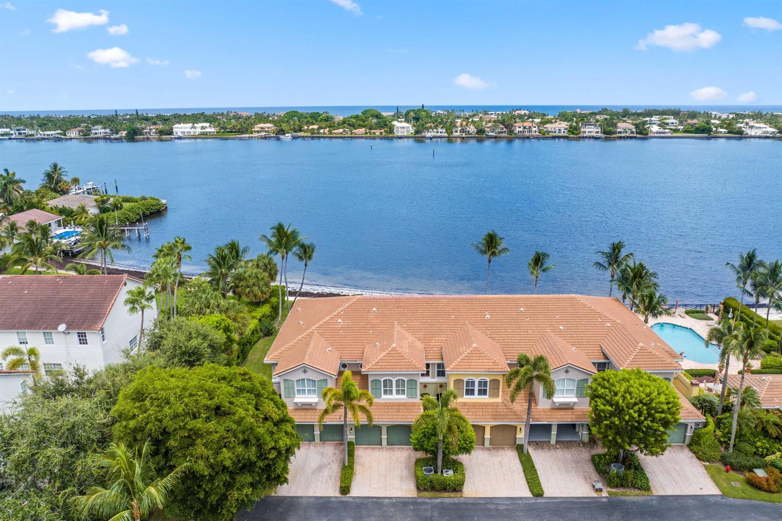 132 Las Brisas Circle, Hypoluxo FL 33462 photo 2