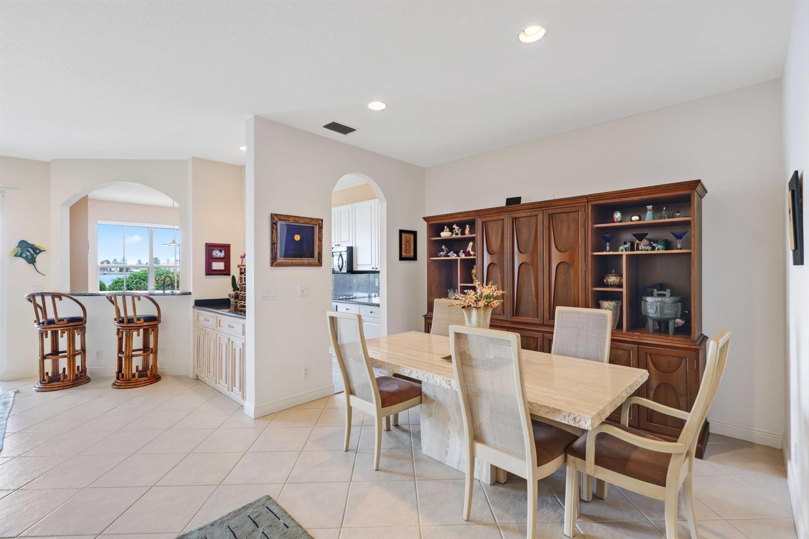 132 Las Brisas Circle, Hypoluxo FL 33462 photo 5