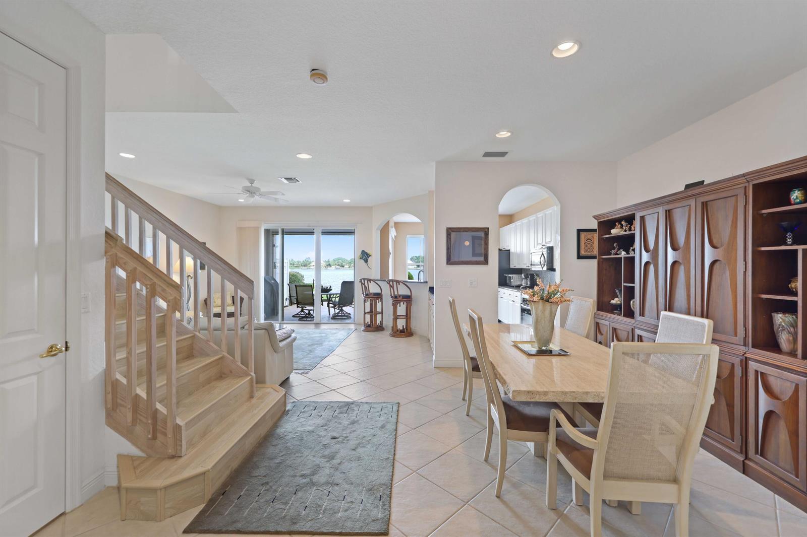 132 Las Brisas Circle, Hypoluxo FL 33462 photo 4