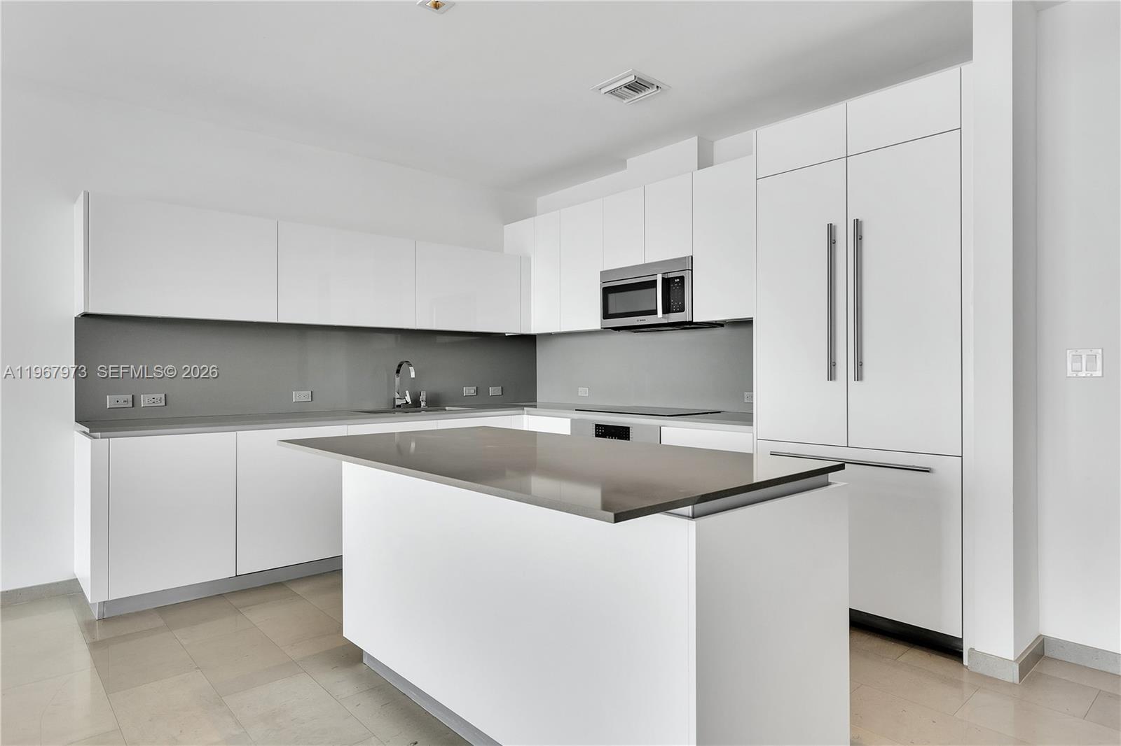 68 SE 6th St # 4110, Miami FL 33131 photo 4