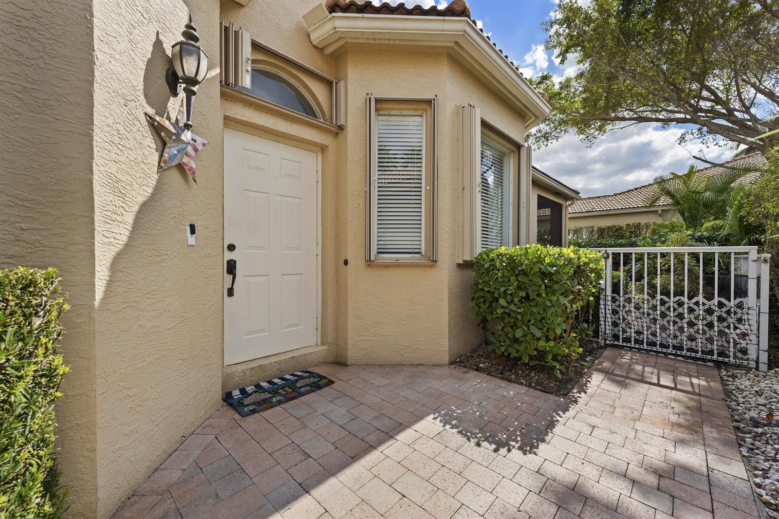 8400 Nicholls Point, West Palm Beach FL 33411 photo 3