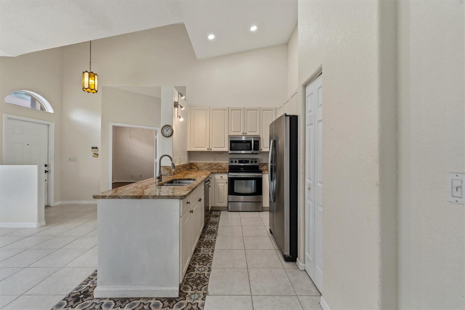 8400 Nicholls Point, West Palm Beach FL 33411 photo 5