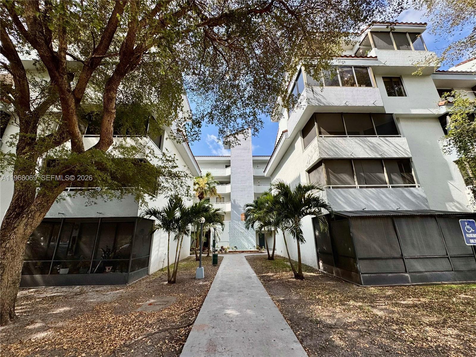 8335 SW 152nd Ave # 408, Miami FL 33193 photo 2