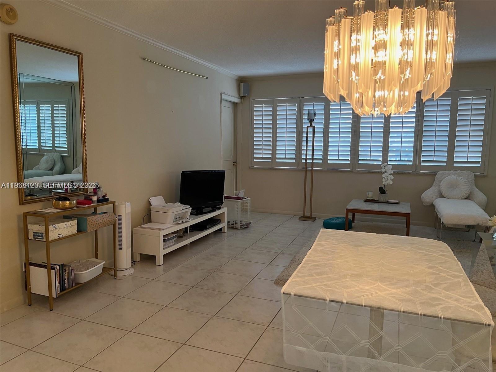 215 SE 3rd Ave # D, Hallandale Beach FL 33009 photo 3