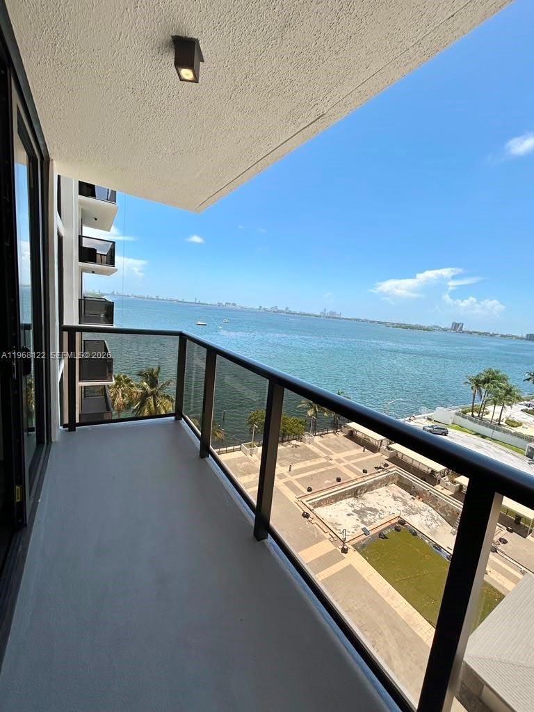 600 NE 36th St # 820, Miami FL 33137 photo 2