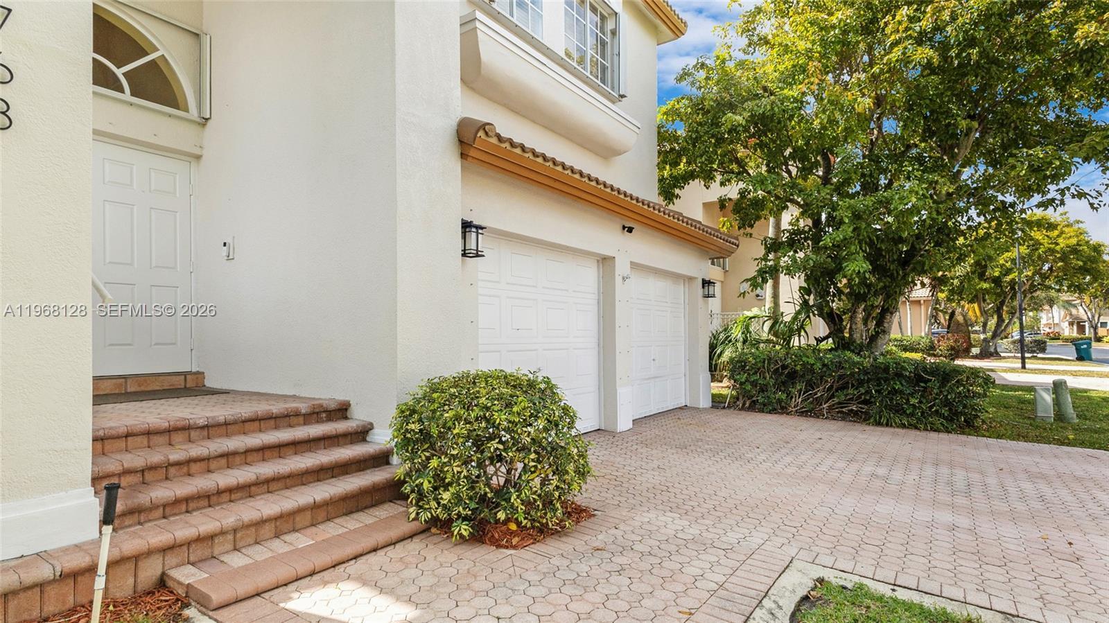 9768 NW 30th St, Doral FL 33172 photo 3
