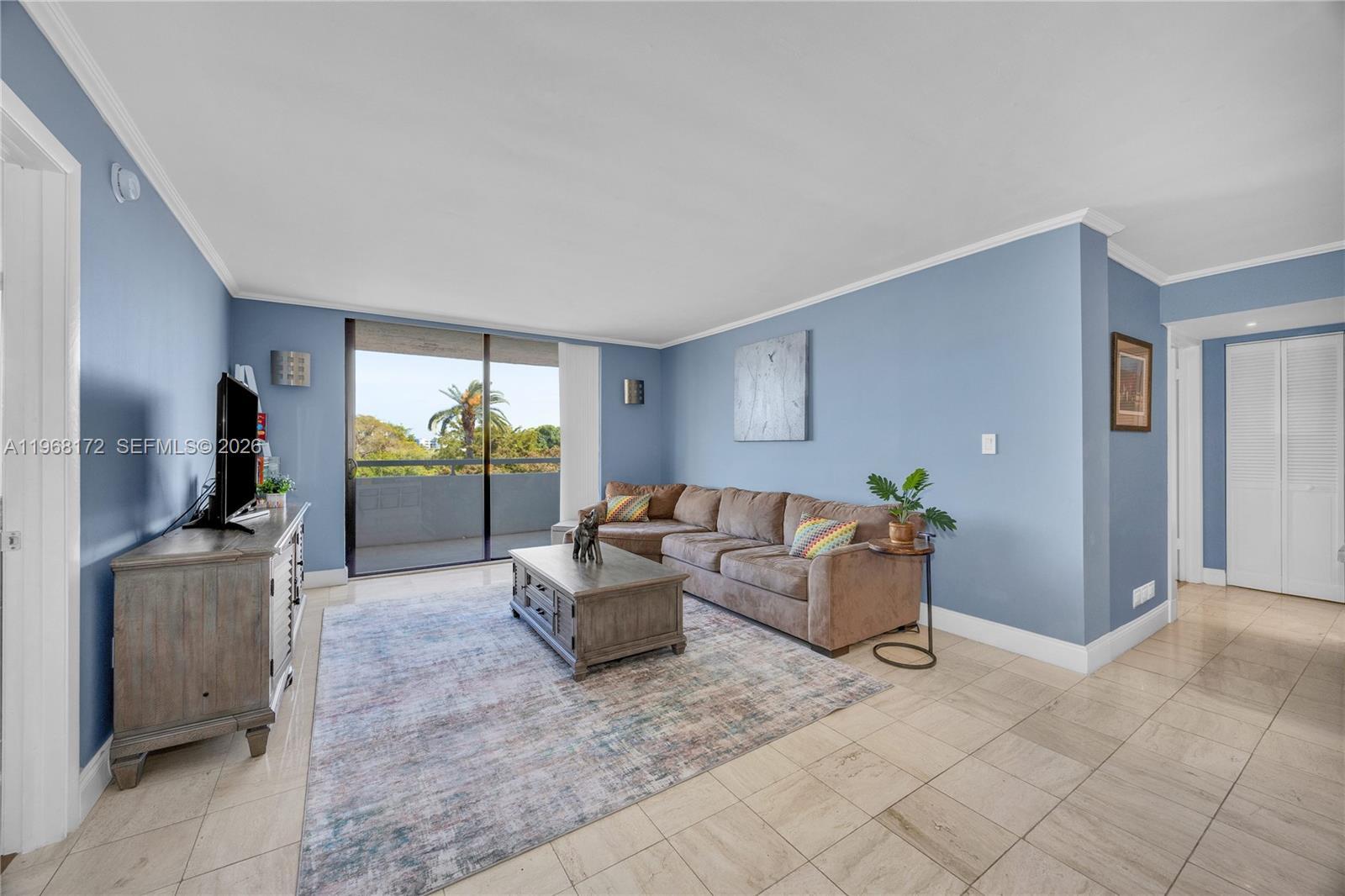 7300 Wayne Ave # 405, Miami Beach FL 33141 photo 2
