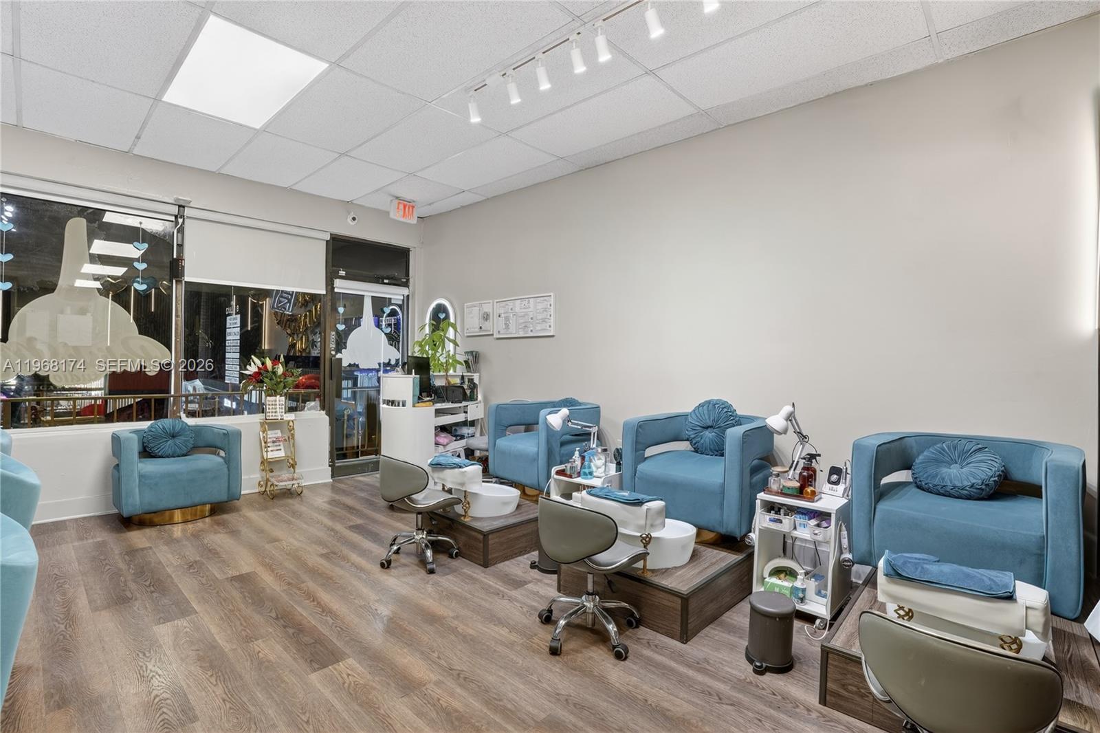 Full Services Beauty For Sale In Little Havana, Miami FL 33135 photo 4