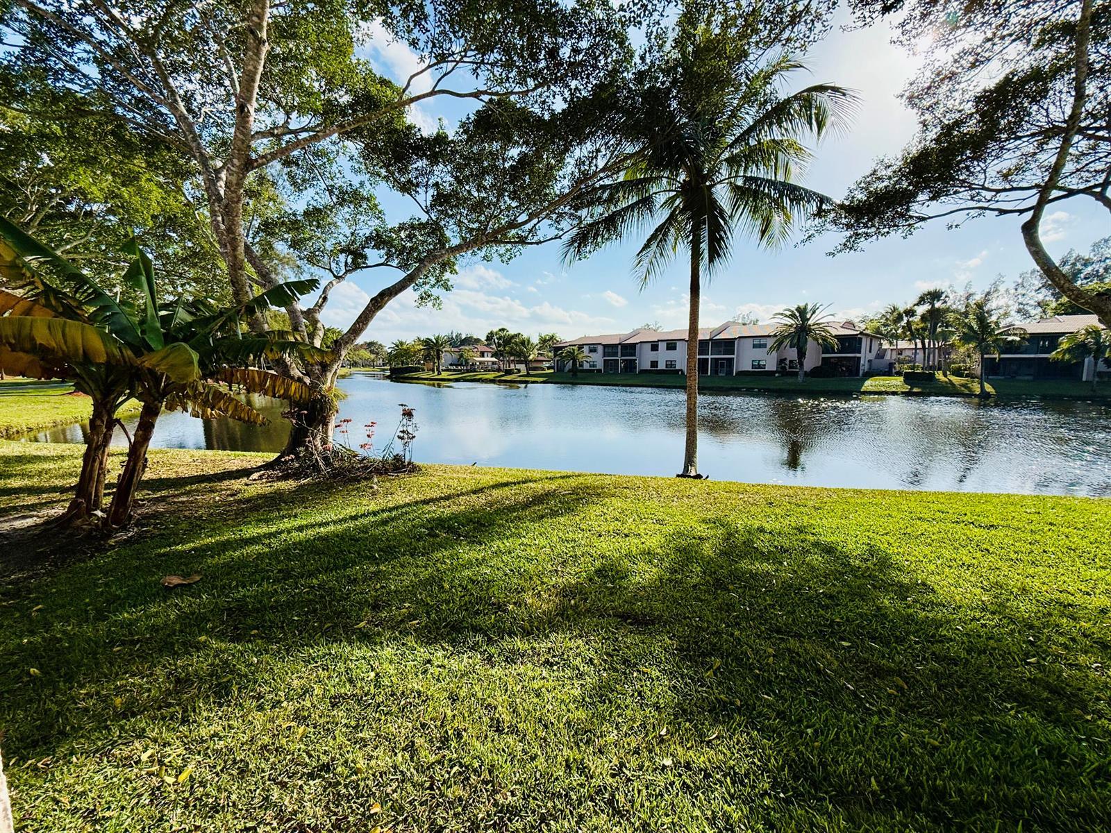 9261 Vista Del Lago, Boca Raton FL 33428