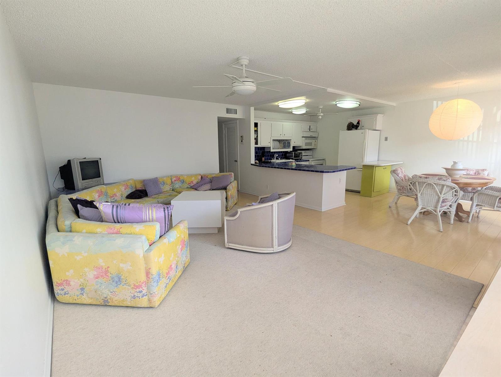 113 Wellington M, West Palm Beach FL 33417 photo 2