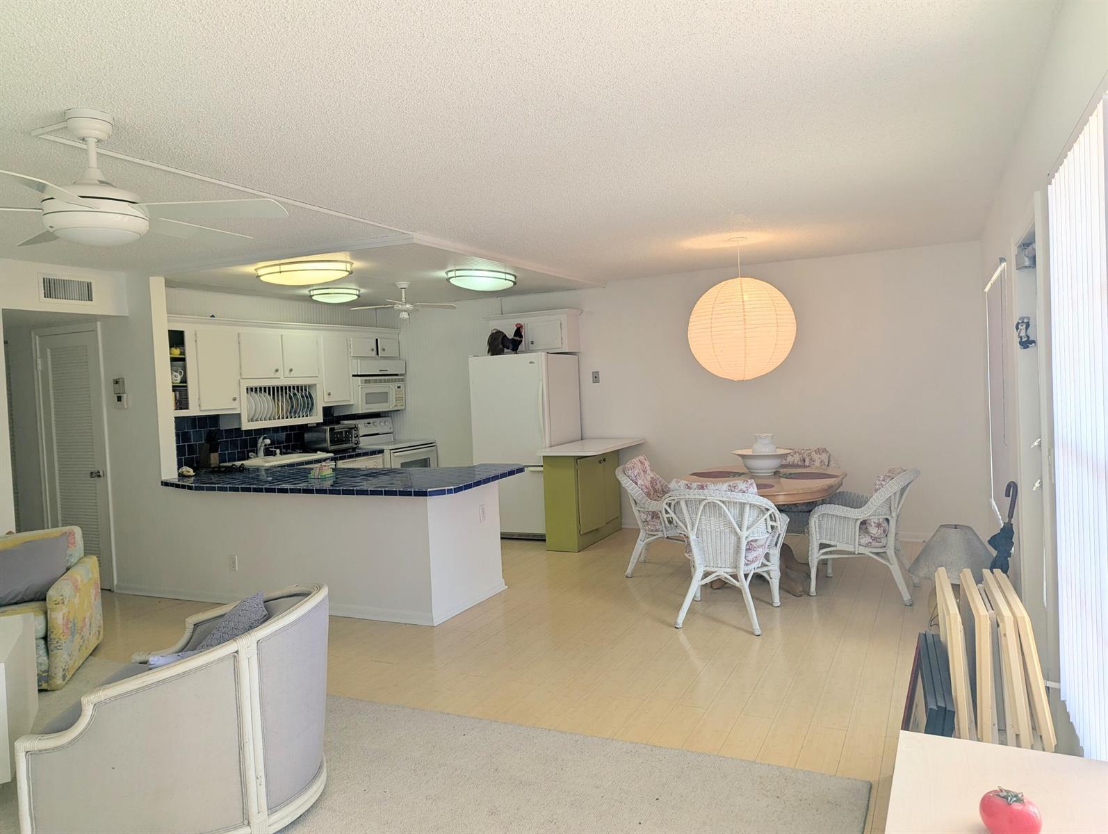 113 Wellington M, West Palm Beach FL 33417 photo 3