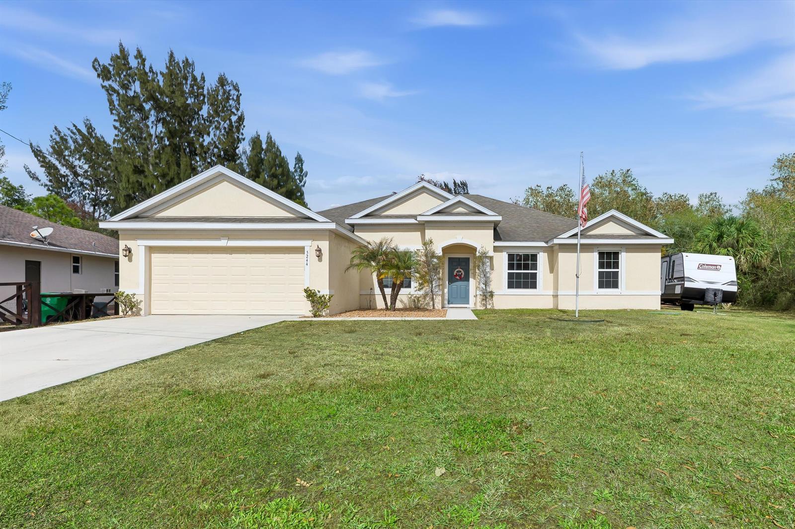 5244 NW E Piper Circle, Port St. Lucie FL 34986