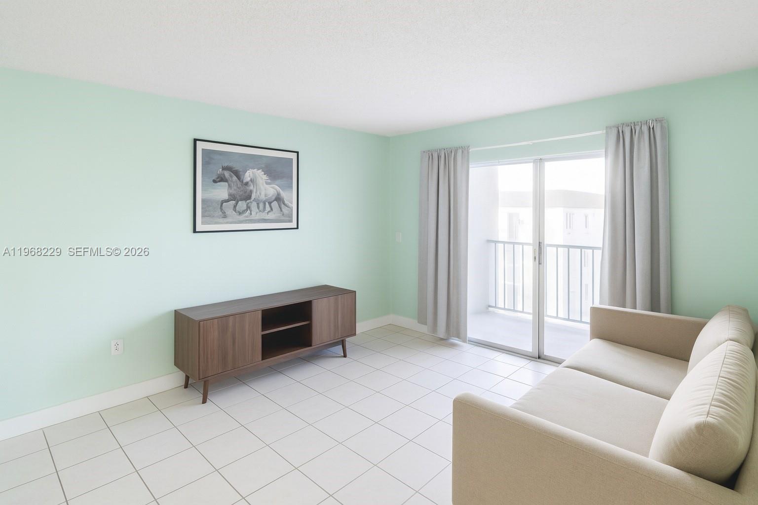 8895 Fontainebleau Blvd # 504, Miami FL 33172 photo 5