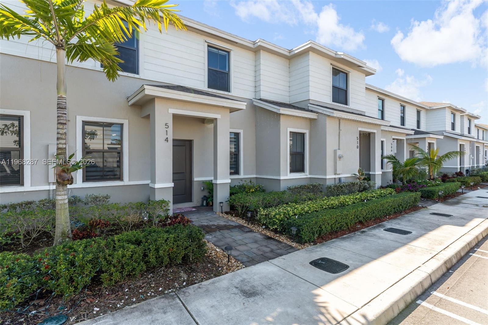514 NE 12th St, Florida City FL 33034 photo 3