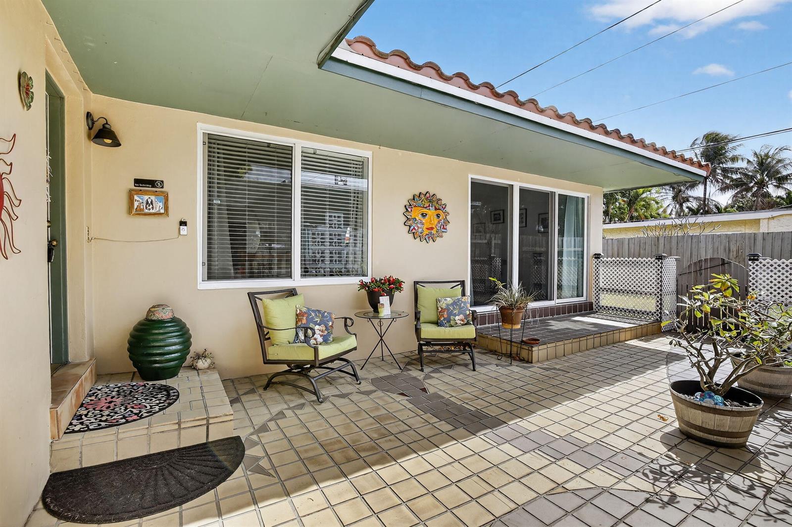 882 Azalea Court, Plantation FL 33317 photo 4
