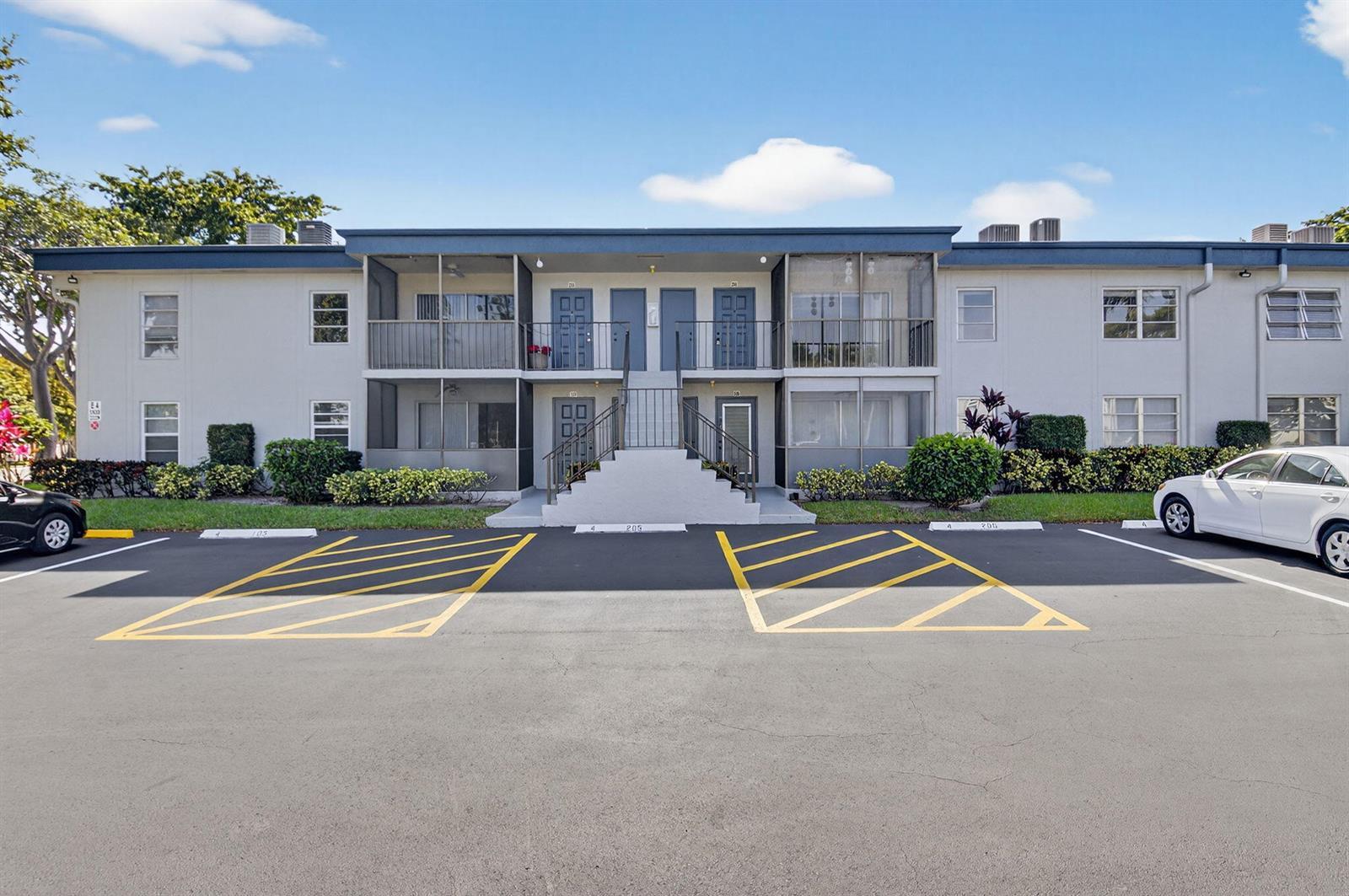7535 S Oriole Boulevard # 206, Delray Beach FL 33446 photo 2