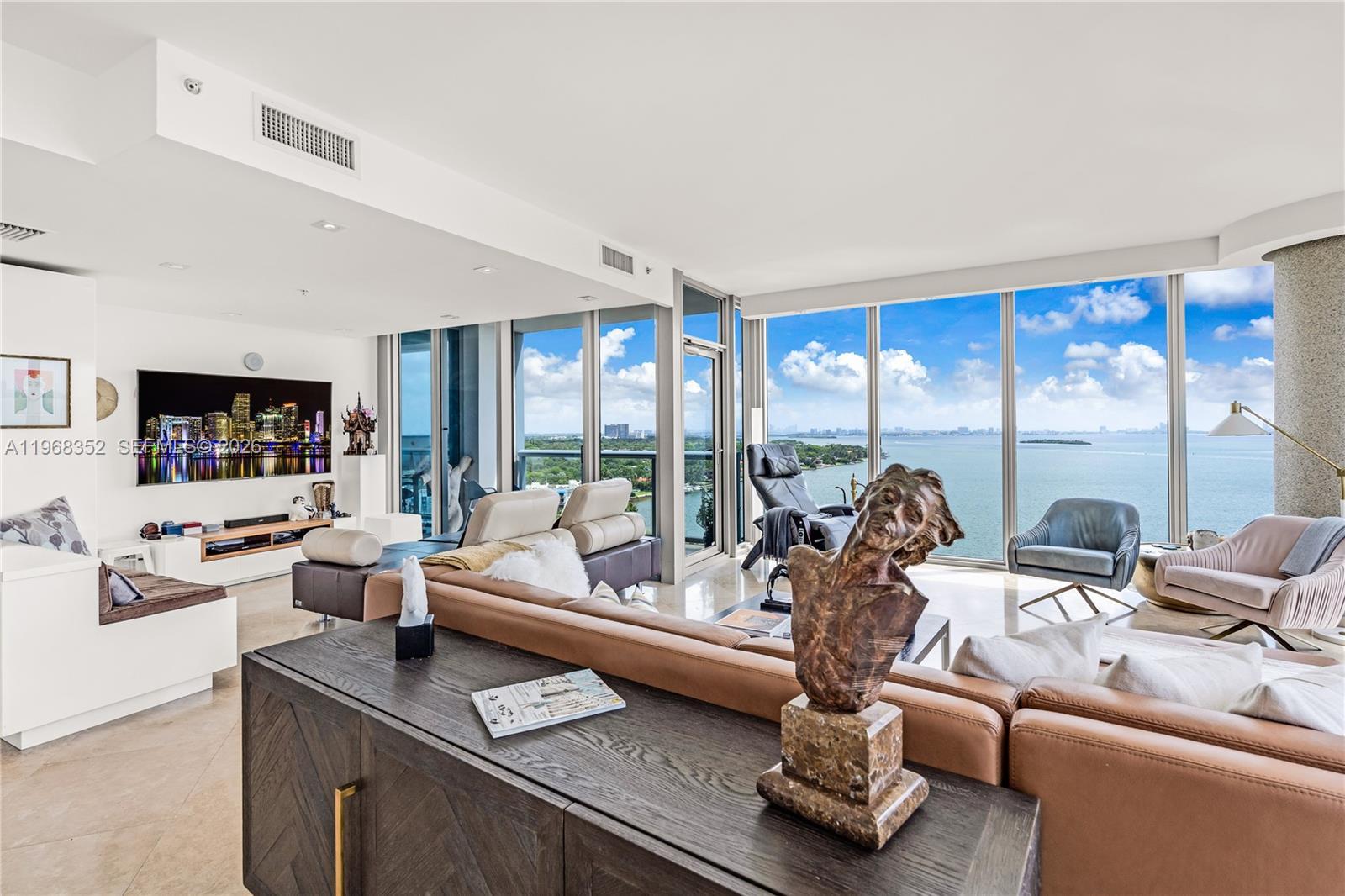 601 NE 36th St # 1412, Miami FL 33137 photo 3