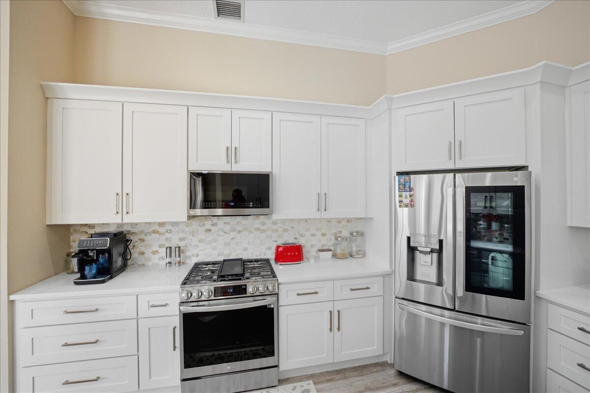 499 NW Blue Lake Drive, Port St. Lucie FL 34986 photo 4